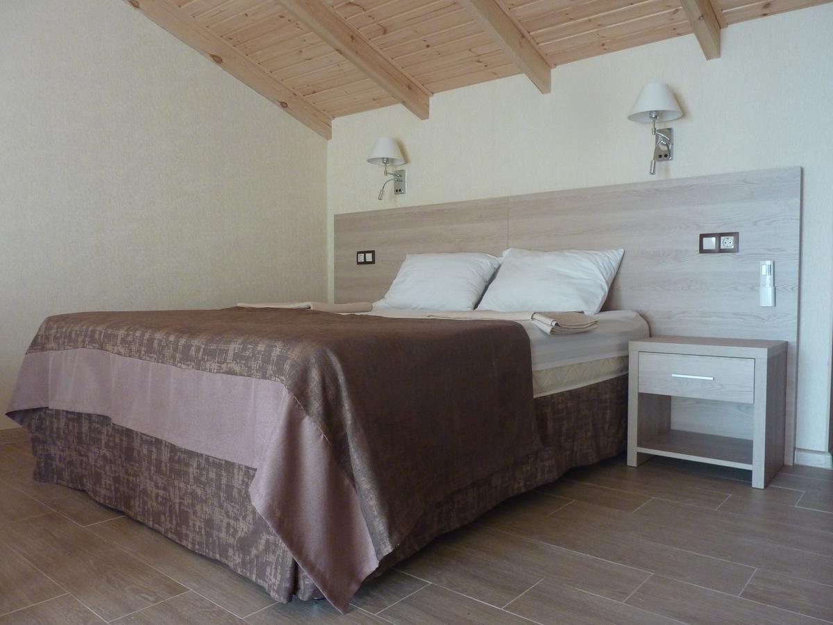 Guest House Letto Gagry Exterior photo