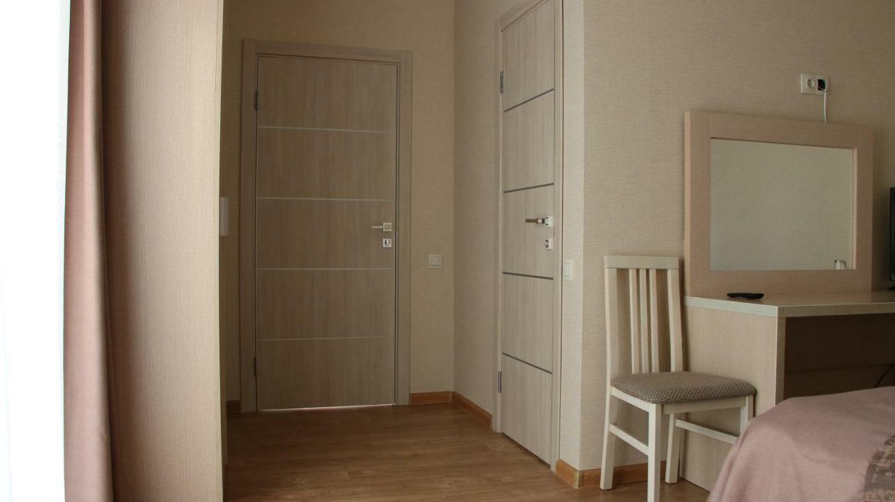 Guest House Letto Gagry Exterior photo